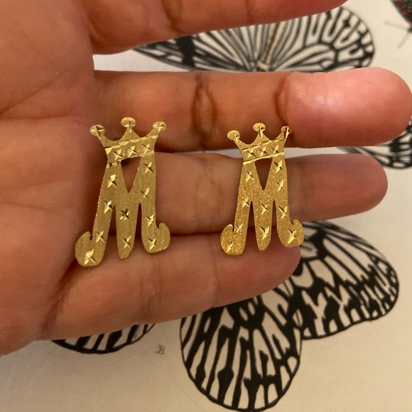 10K Solid Yellow Gold Crown Initial Letter Stud Earrings - "M" - Picture 8 of 11